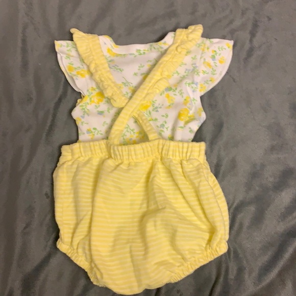 Cat & Jack and Laura Ashley onesie romper - Picture 3 of 9